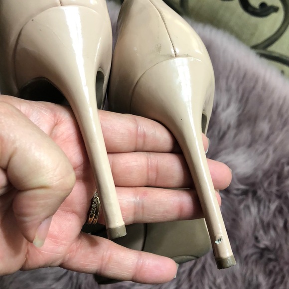 Steve Madden Nude Heels - Picture 4 of 4
